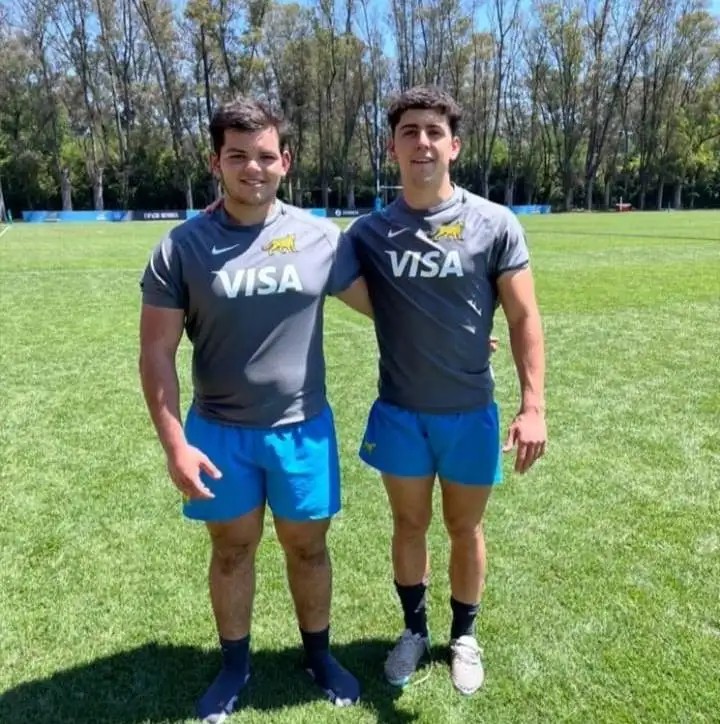 Costantino y Azcue ayer, en Casa Pumas.