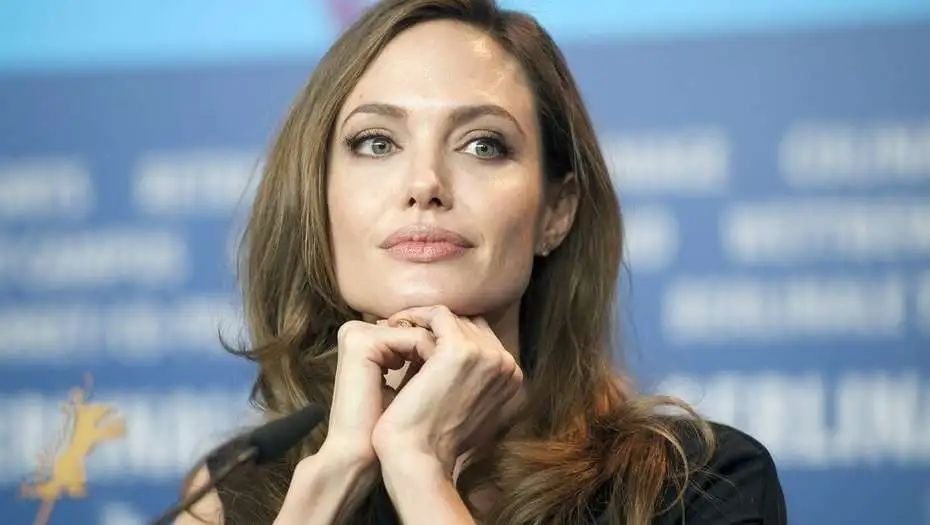 Angelina Jolie destrozó a Donald Trump