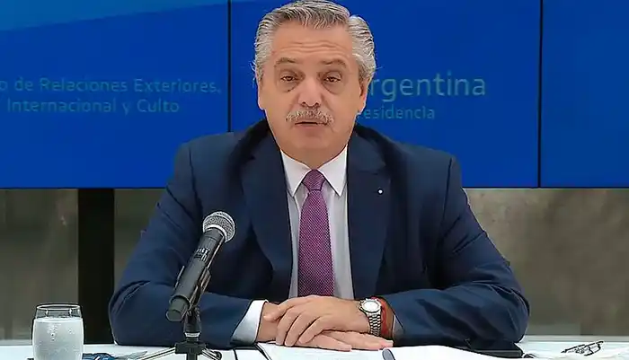 Fernández calificó de "lapidario" el informe de deuda de Macri con FMI