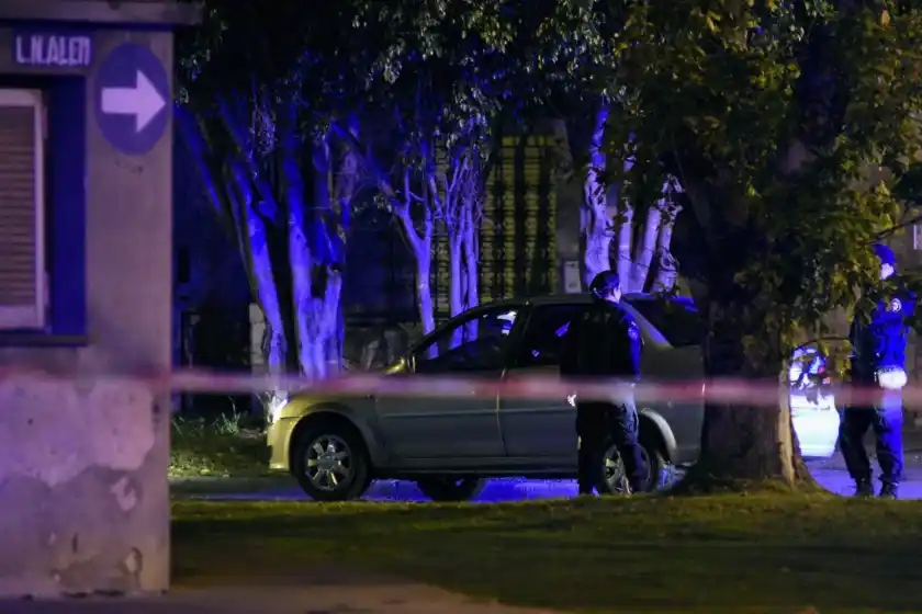 Zona sur: asesinaron a un remisero dentro de su auto