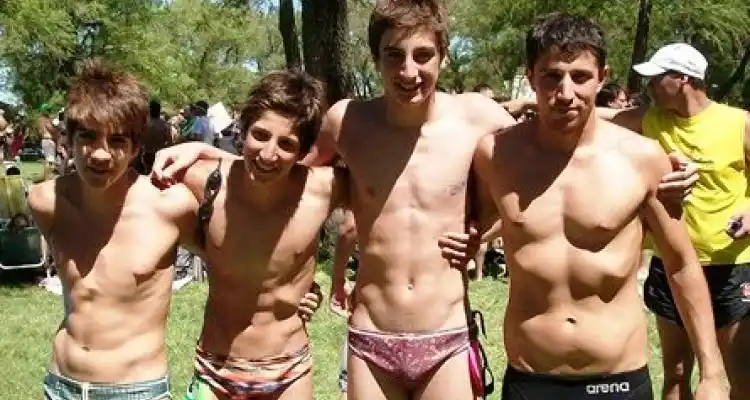 Distinguida actuación de nadadores sampedrinos en el “Desafío Ramallo 2012”