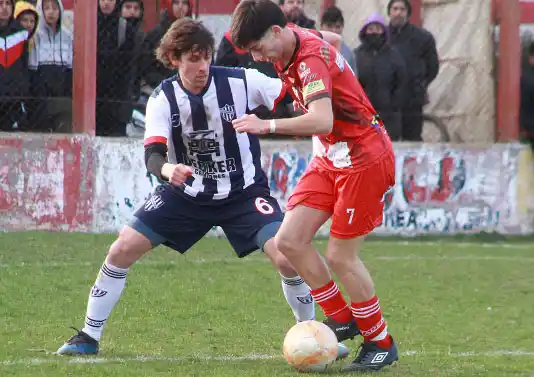 Rivadavia ganó, gustó y sueña
