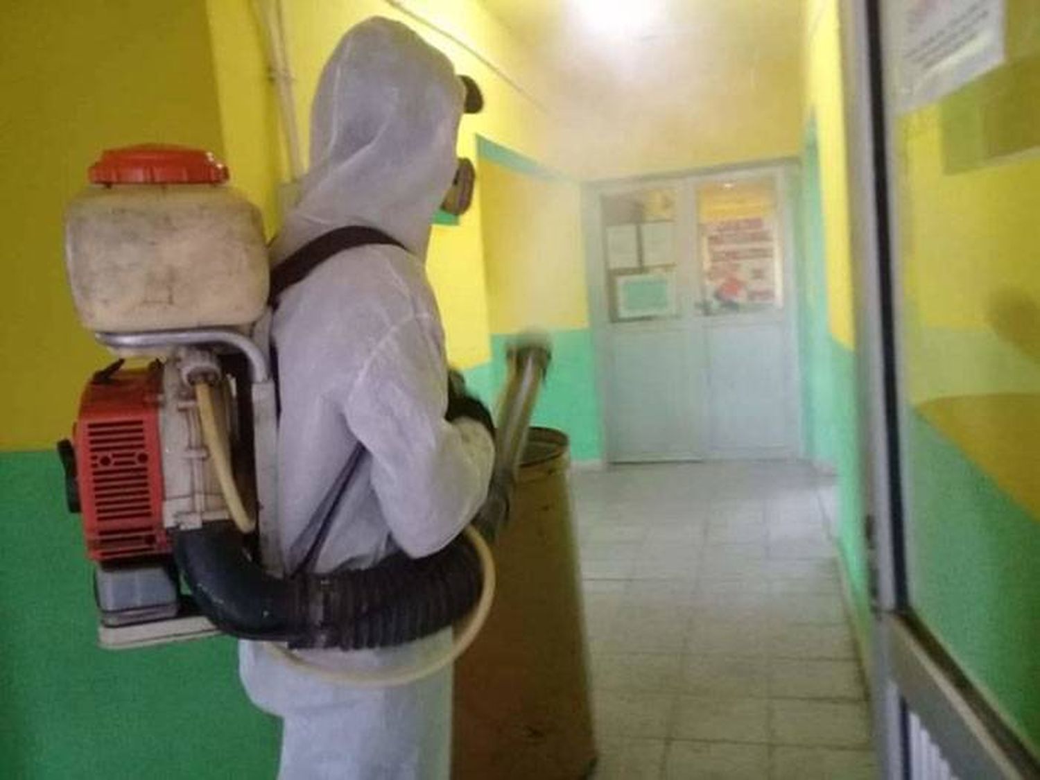 Continúan con el programa de fumigaciones  y desinfección en barrios