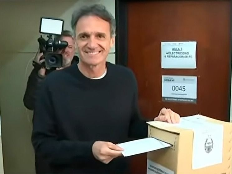 Katopodis, Scioli y Santilli ya pasaron por las urnas bonaerenses