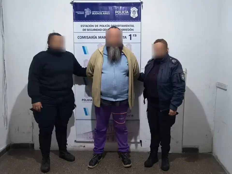 El sujeto cuenta con antecedentes por "lesiones culposas".