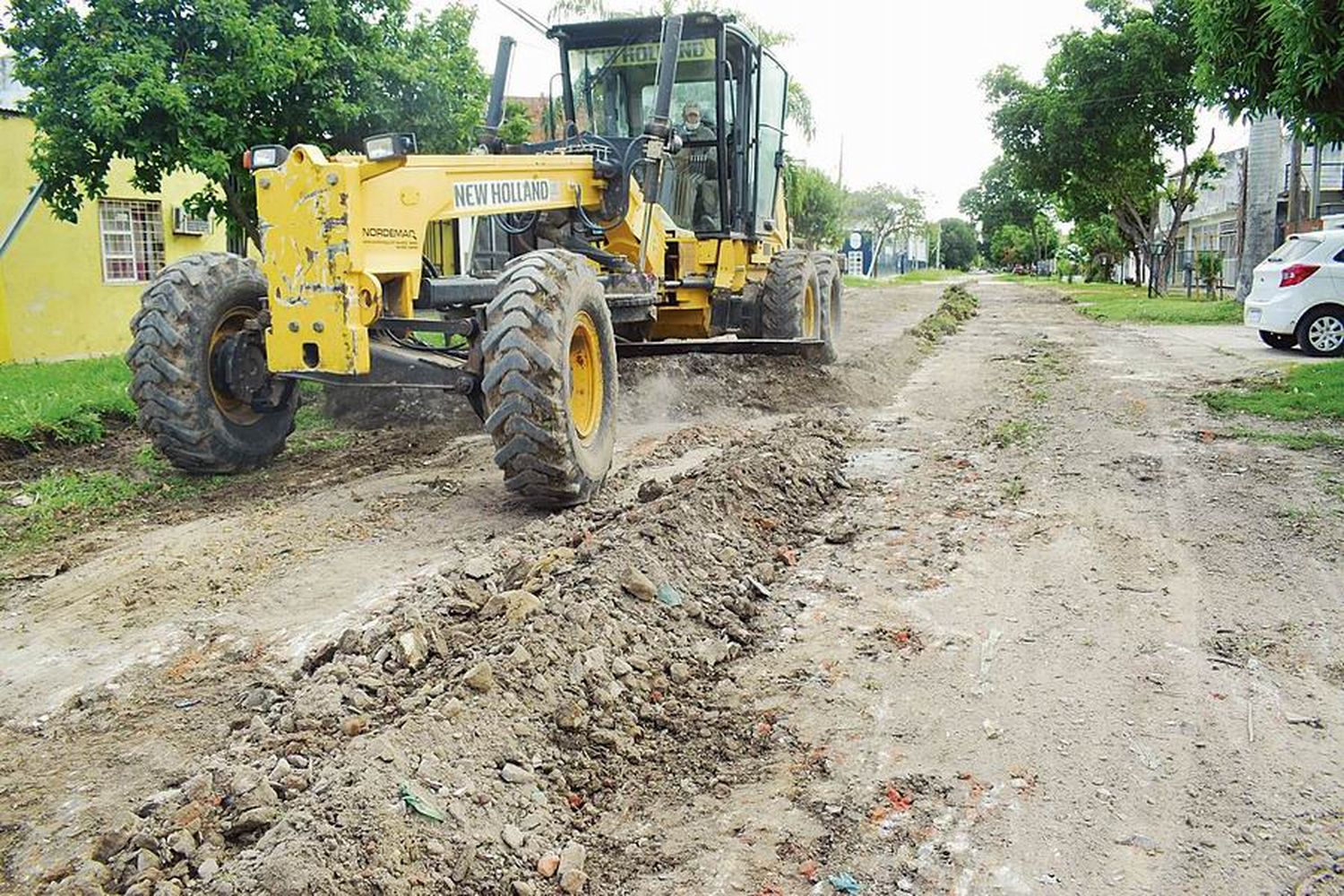 El Municipio sigue trabajando en la 
mejora de las calles de barrios de la ciudad