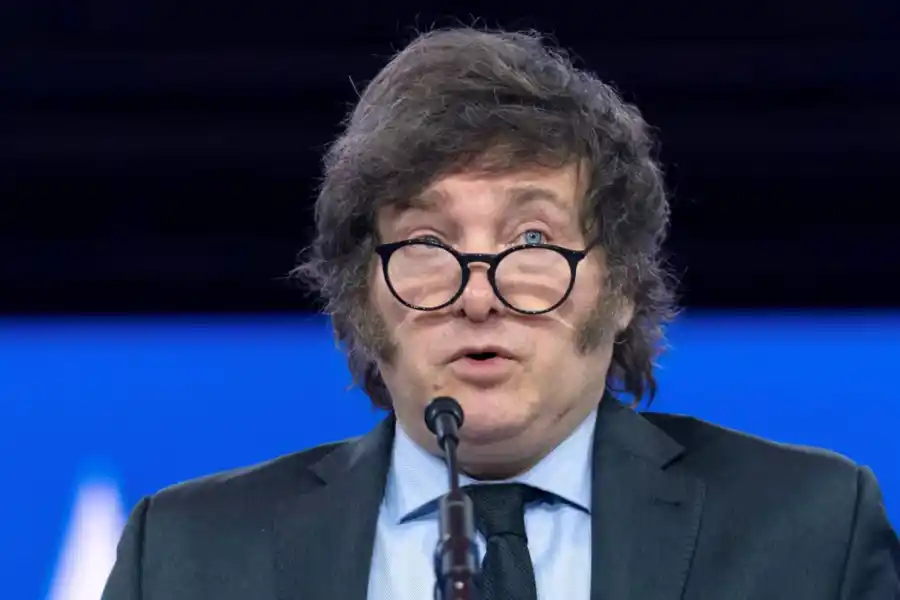 Milei aseguró que la salida del cepo "está cerca": “Si me ponen la plata, lo abro hoy”