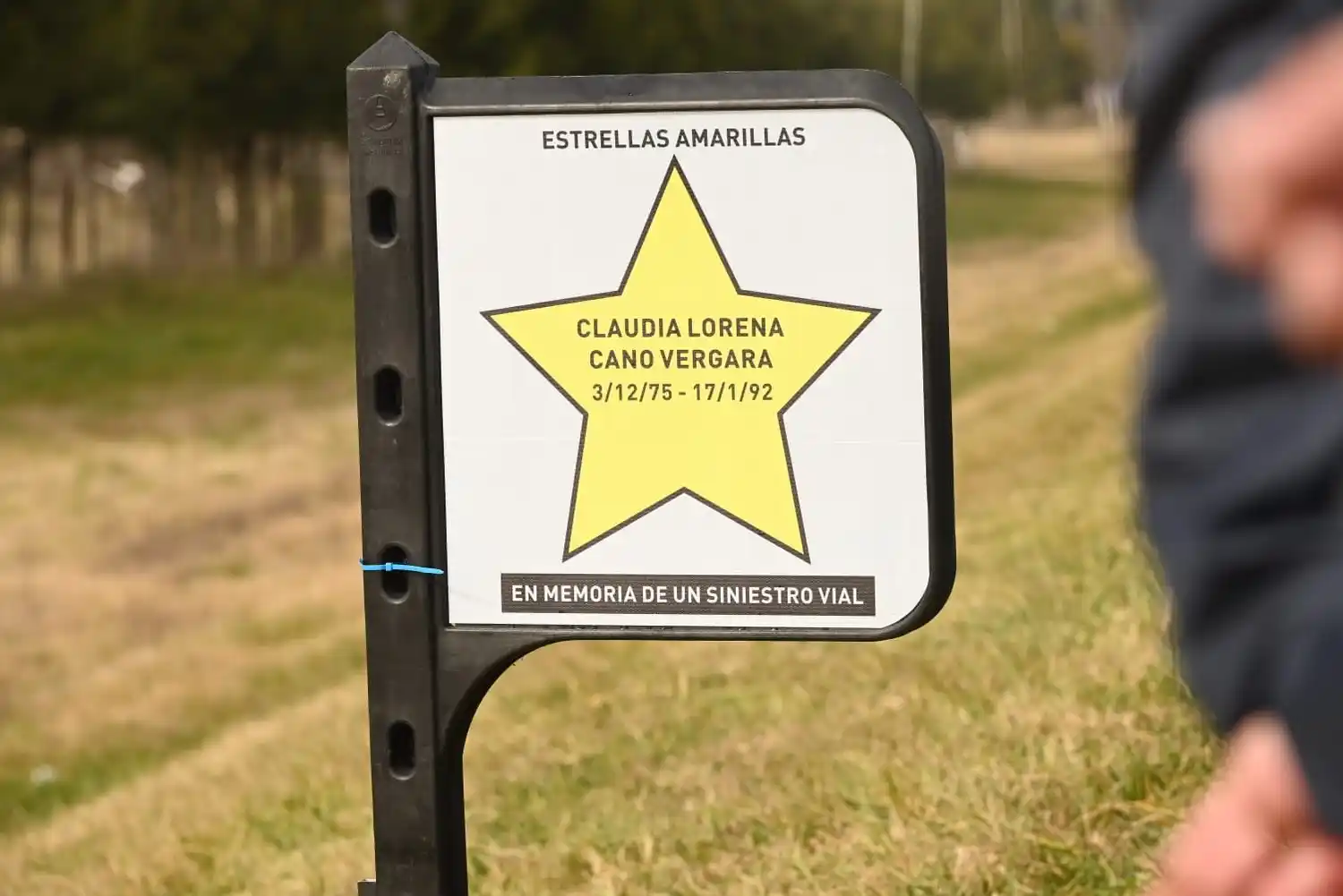 En Chascomús se colocó la primera Estrella Amarilla para concientizar sobre siniestros viales