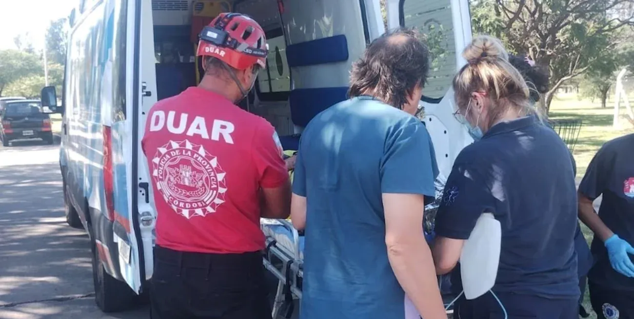 Una mujer de 27 años fue rescatada este sábado por la tarde en una zona agreste de las Altas Cumbres