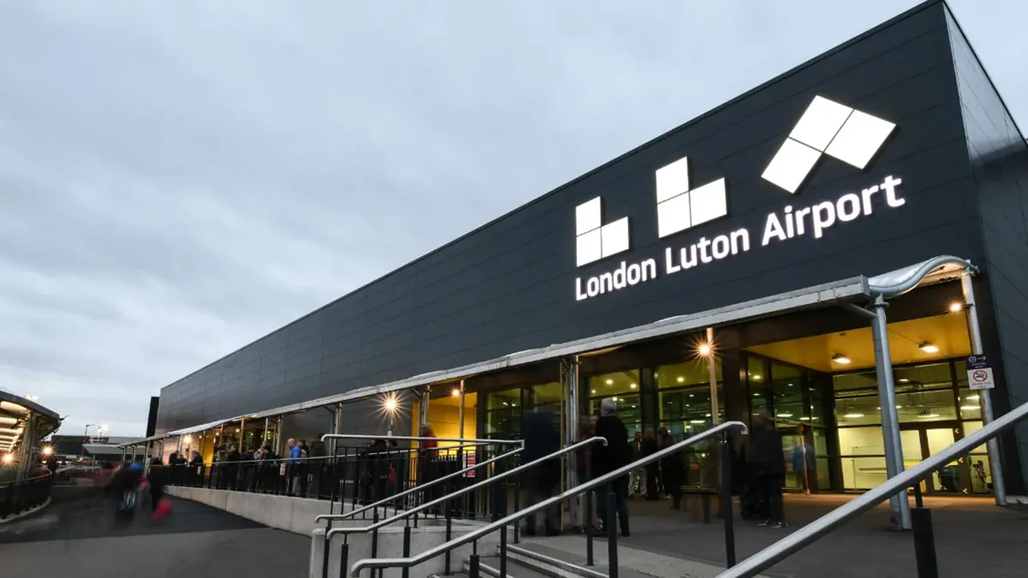 El aeropuerto de Londres Luton y Wizz Air lideran el camino con una flota de nueva generación