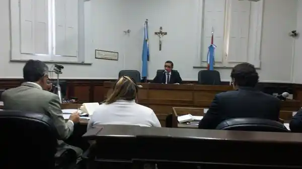 Robo del millón: pidieron cárcel para el imputado y 9 meses para su hija 