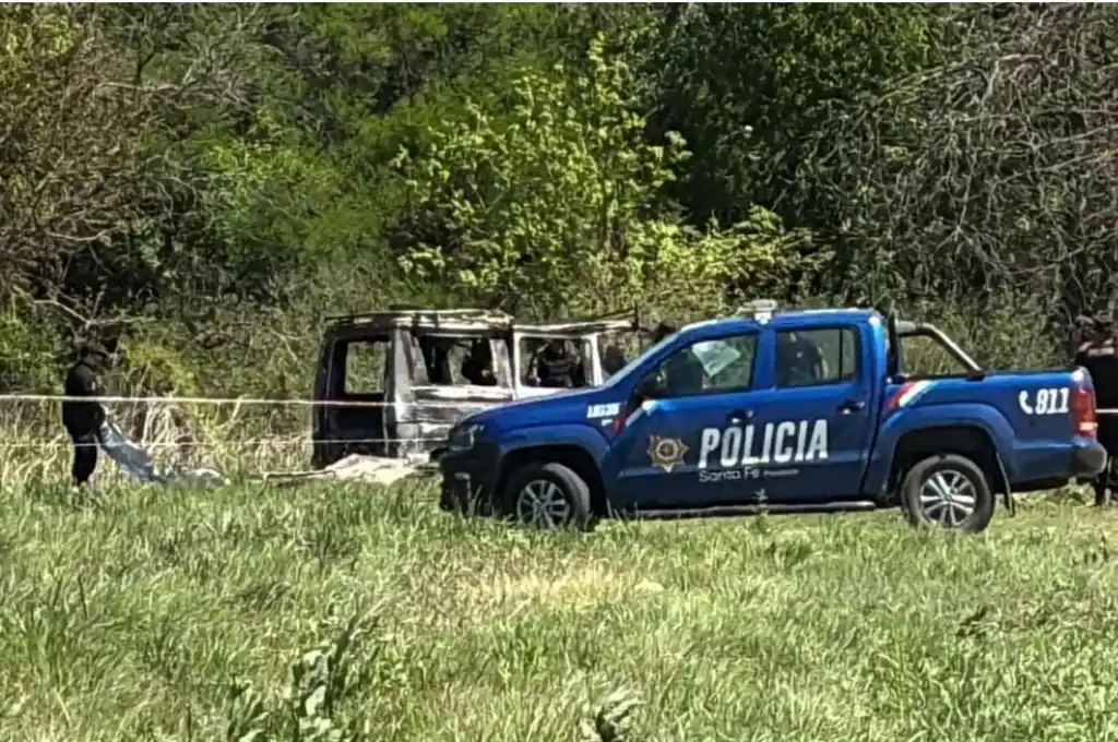 Peritos e investigadores en la escena del hecho. Foto: Gentileza