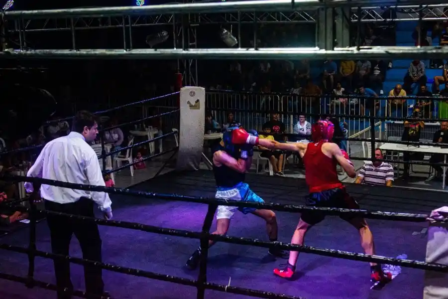 Interesante velada boxística en el "Lucío Casarín"