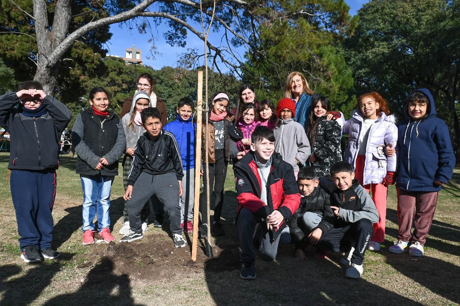 El Municipio de Paraná desarrolla un plan de reforestación en el Parque Urquiza