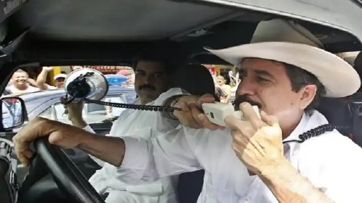 MANUEL ZELAYA está en Venezuela para ponerse la vacuna rusa