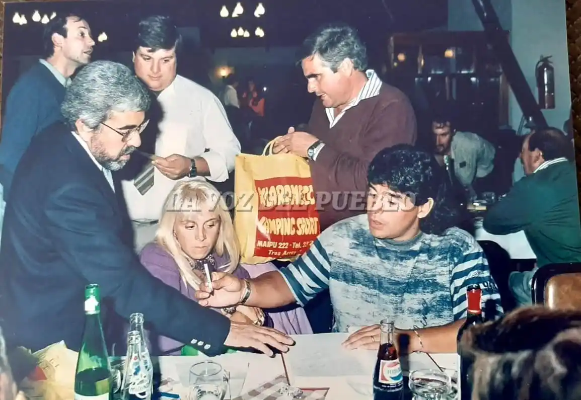 Maradona en la cena