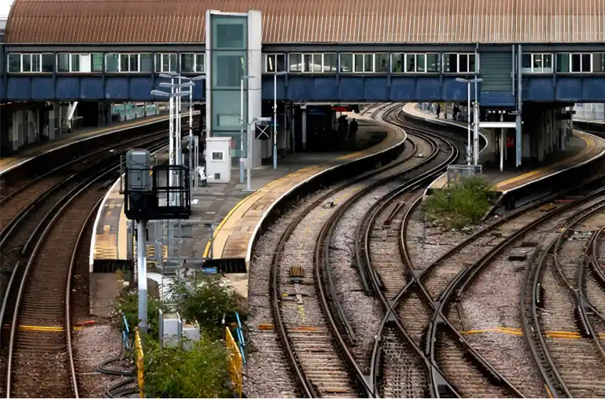 Nuevas huelgas paralizan casi la totalidad del transporte público en Londres