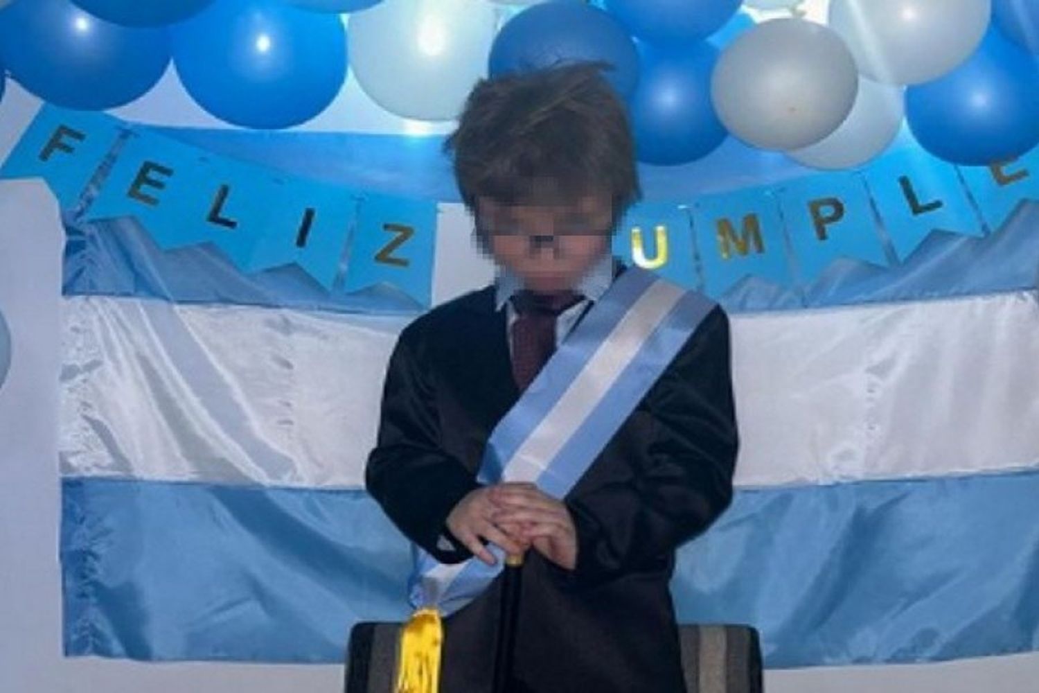 Un niño rosarino hizo su cumpleañitos de Milei: “Cuando sea grande voy a ser presidente”