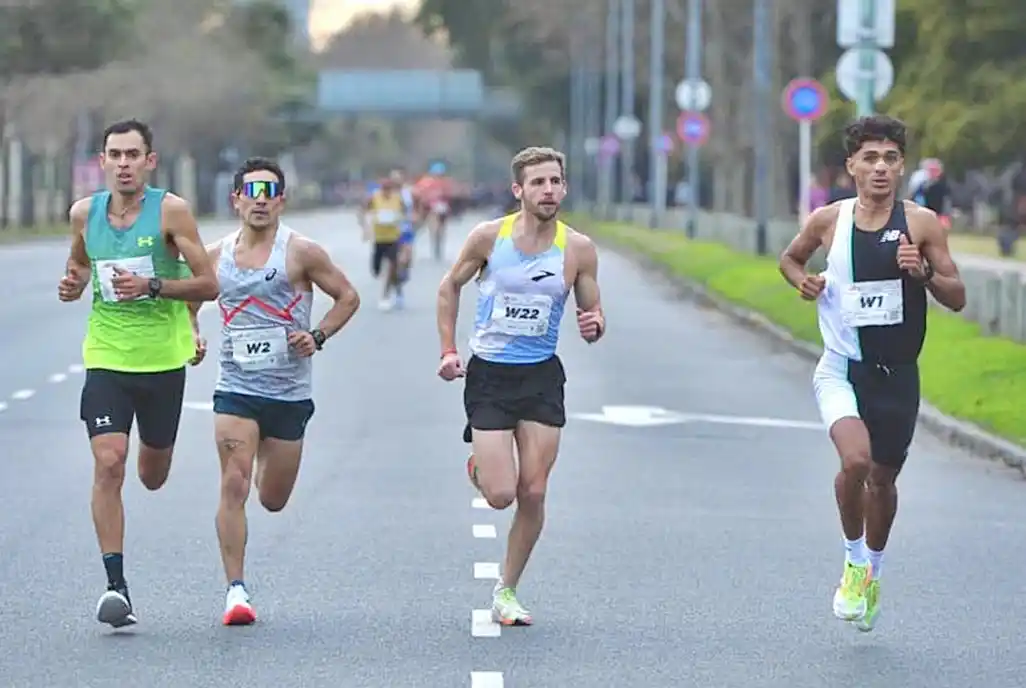Dylan Van Der Hock conquistó la 9ª Edición del 15k New Balance