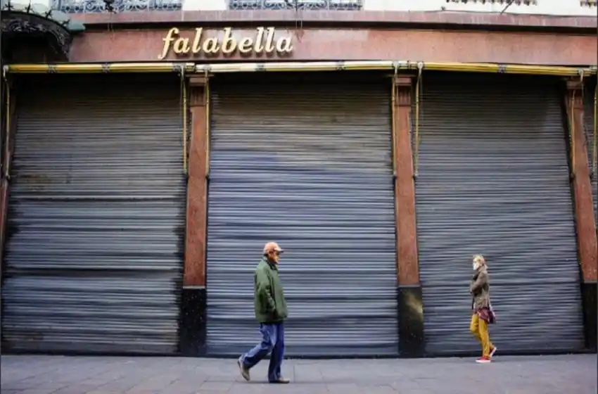 A un año del cierre de Falabella, el emblemático edificio rosarino sigue vacío