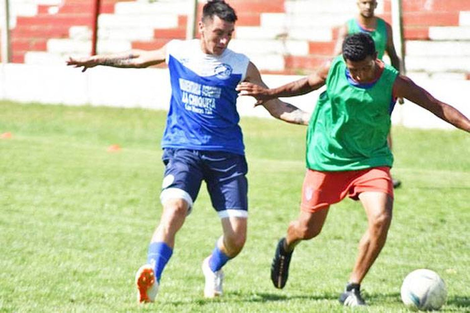 Empate entre  Libertad y Ferro