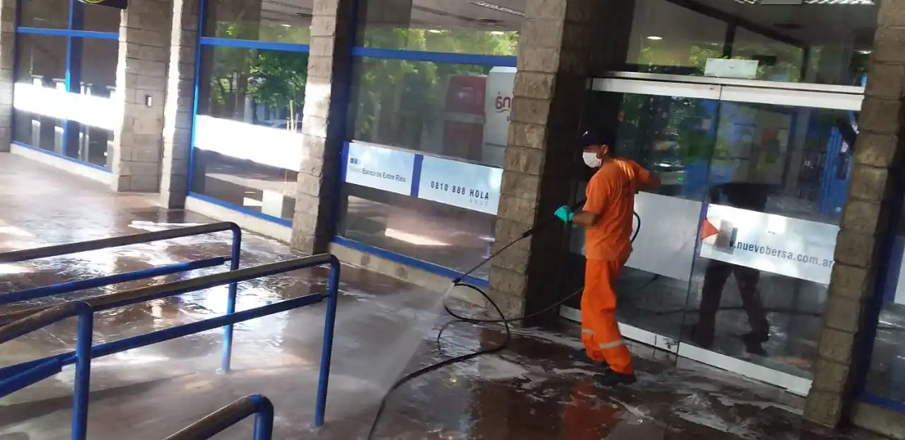 Paraná volvió atrás con habilitaciones, salidas recreativas y deportes