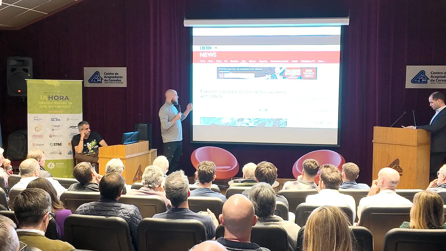 Inteligencia artificial. El tema de la jornada de Aapresid convocó mucho públicoaplicación