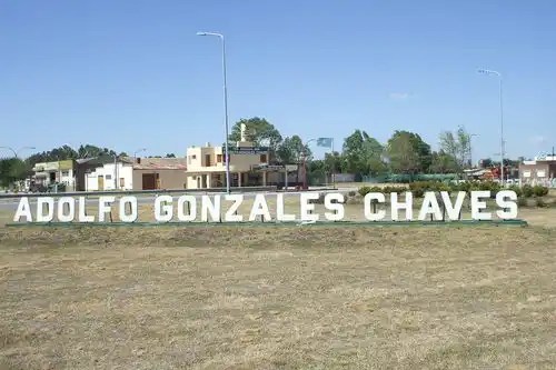 Cierran un camino rural en Gonzales Chaves y reclaman a la Provincia por su arreglo
