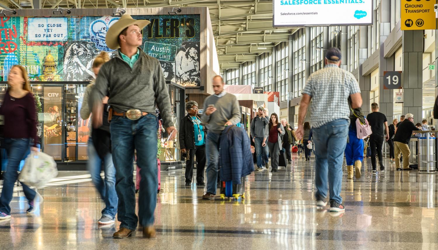 Tráfico de pasajeros en el aeropuerto de Austin, TX es afectado por baja en la confianza del consumidor