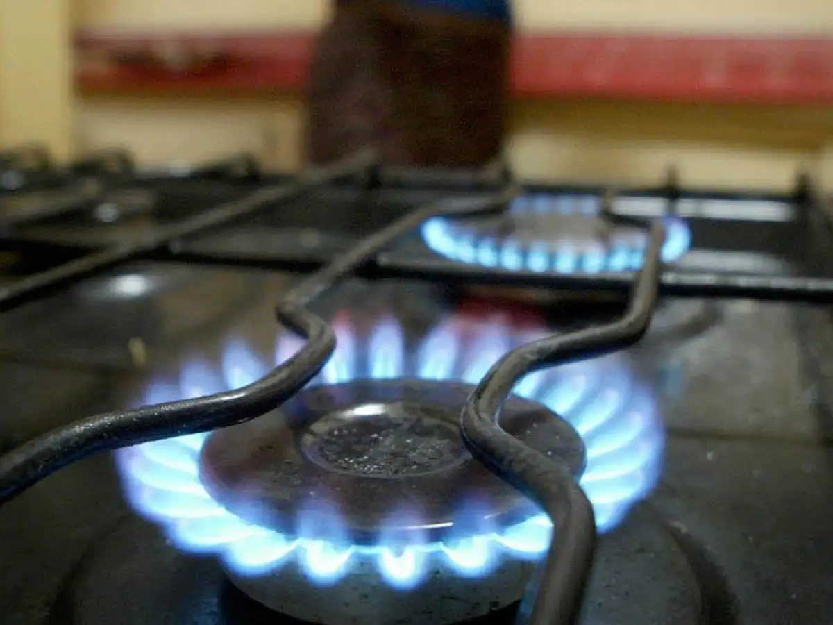 Gas: convocan a audiencia pública para definir más aumentos 