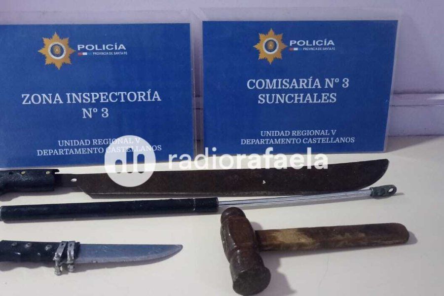 ¡Locura en Sunchales! Hombre armado con machete causa caos en su vivienda