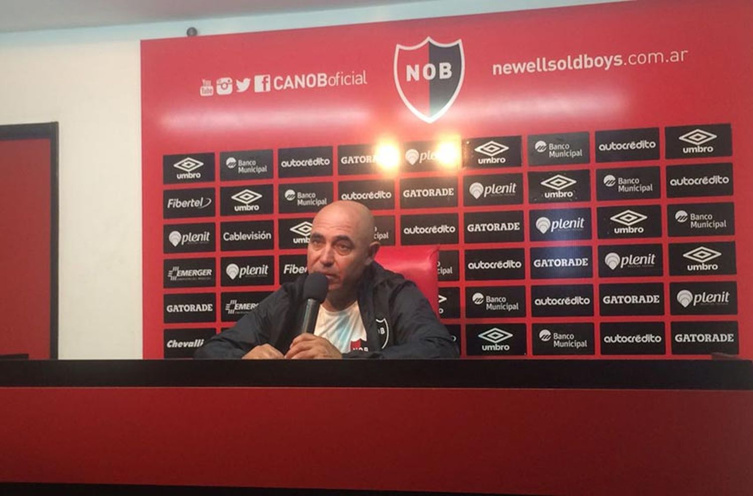 Llop: «Los refuerzos que llegaron fueron reemplazos»
