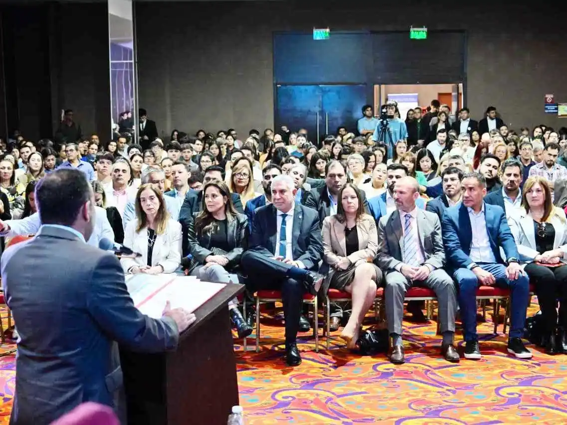 Se realizaron con masiva participación las Jornadas
de actualización en Derecho: IA en procesos administrativos