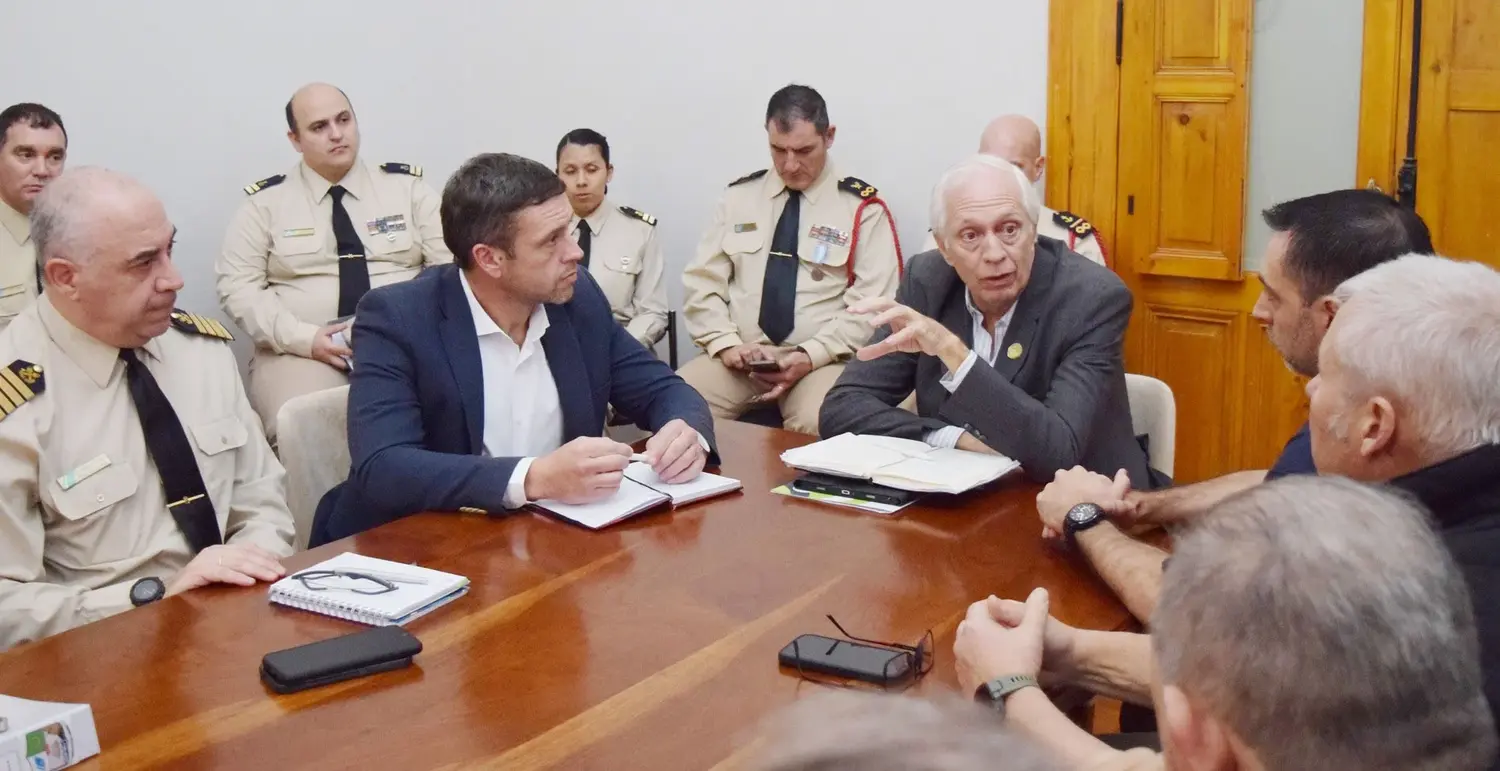 Toman medidas para facilitar el movimiento de hacienda desde islas a tierra firme ante posible creciente del río