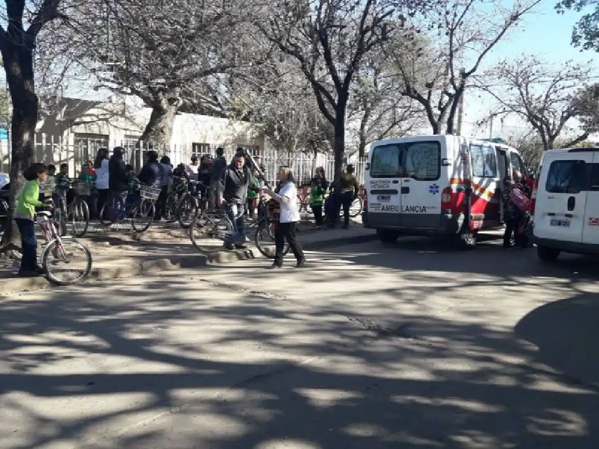 Morteros: descompensación masiva de chicos en una escuela