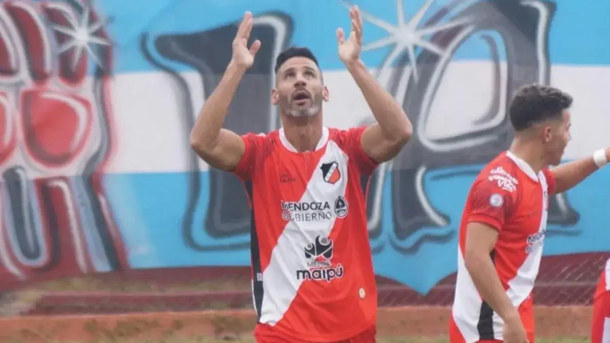 Juventud Unida sumó un refuerzo de trayectoria para los playoffs del Torneo Regional Federal Amateur