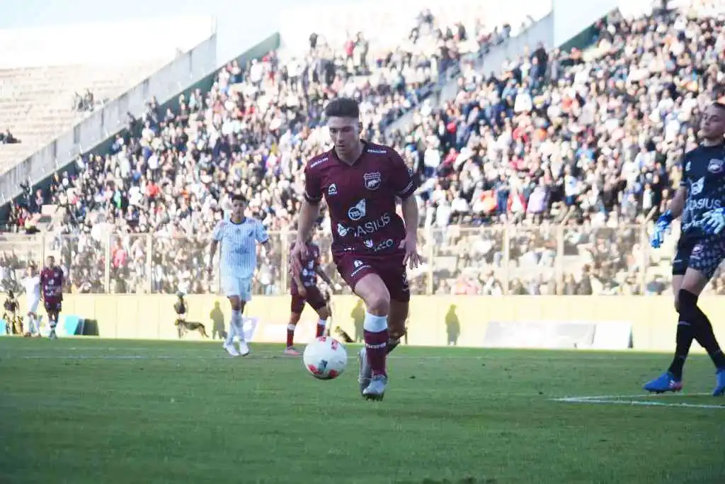 Central Norte en Salta venció a
Defensores y sigue como escolta