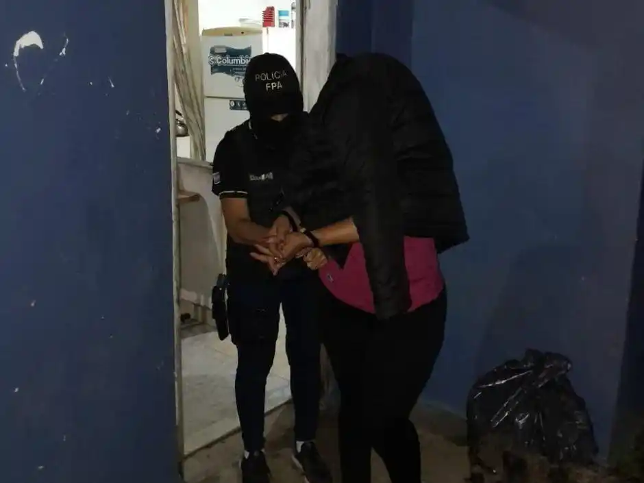 La cocaína está en camino: pareja detenida en Morteros por traficar drogas bajo la modalidad de delivery