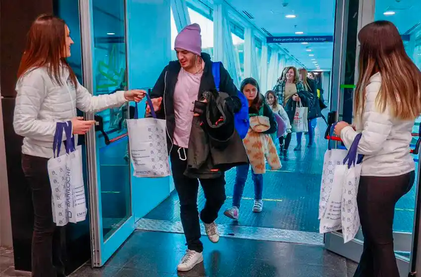 El BCRA estima que la mitad de ese tipo de gastos le insume reservas.