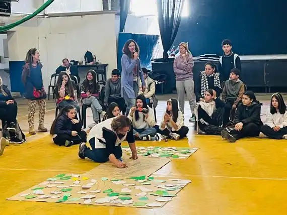 Jornada de intercambio educativo en la Uni Barrial y la Casa del Bicentenario