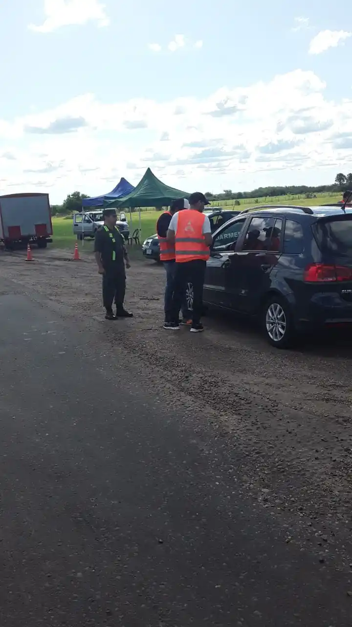 Gendarmeria detuvo tres personas por violar la cuarentena 