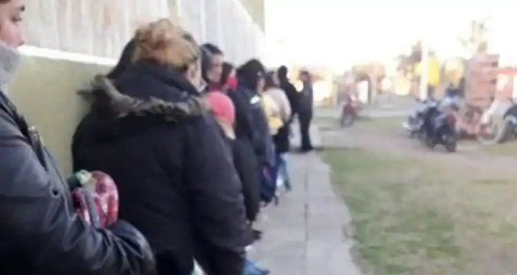 Para la distribución de alimentos, el CIC cuenta con custodia policial