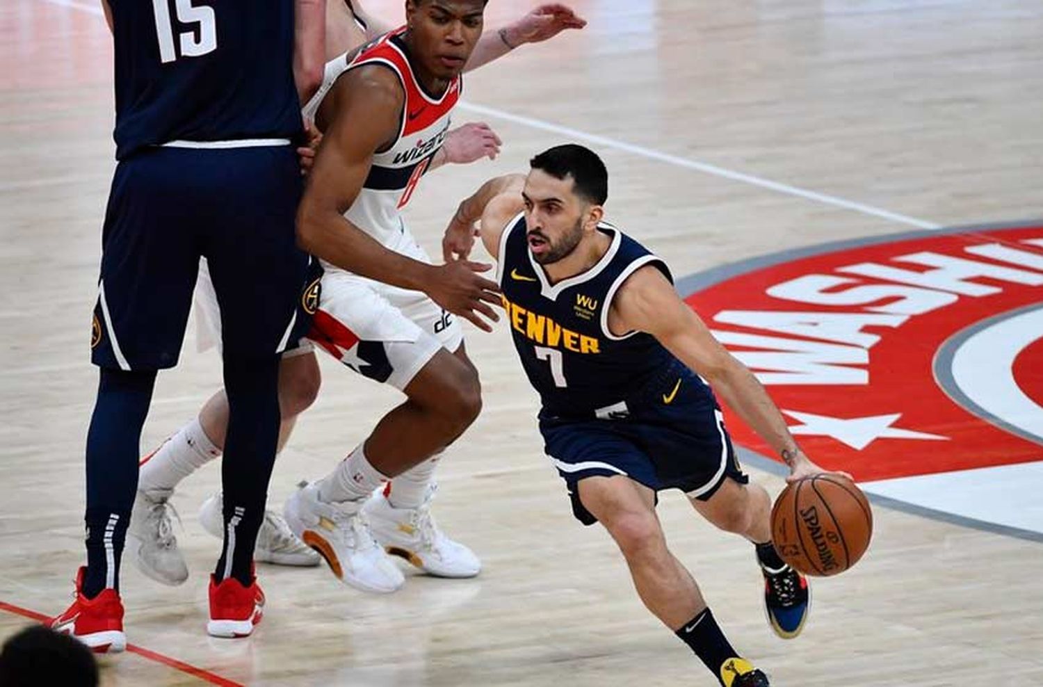 Campazzo volvió a brillar pero los Denver Nuggets perdieron en el último segundo