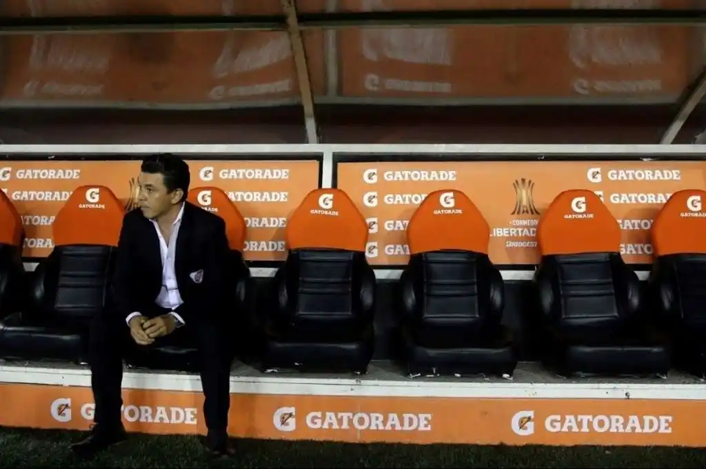 River: sin arqueros, con un puñado de jugadores y la necesidad de la épica