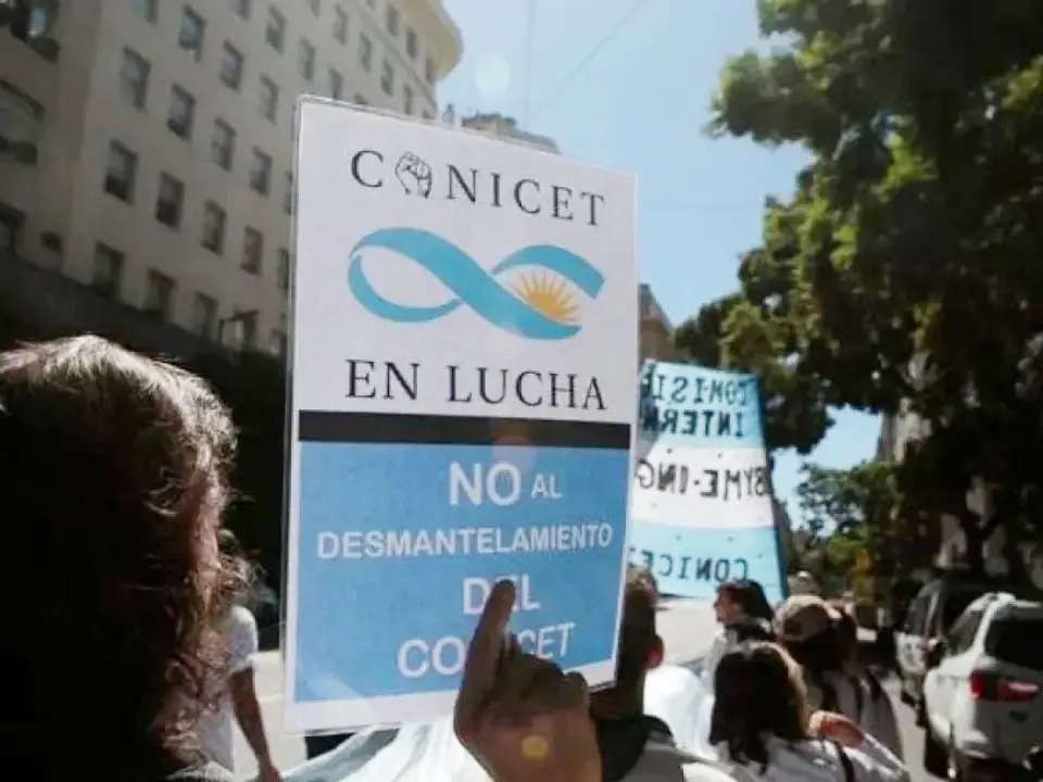 En medio del furor por el streaming, trabajadores del CONICET paran por 48 horas