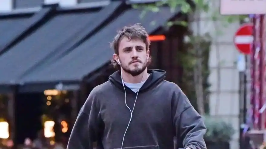 Conexión real: la generación z y el renacer de los auriculares cable.