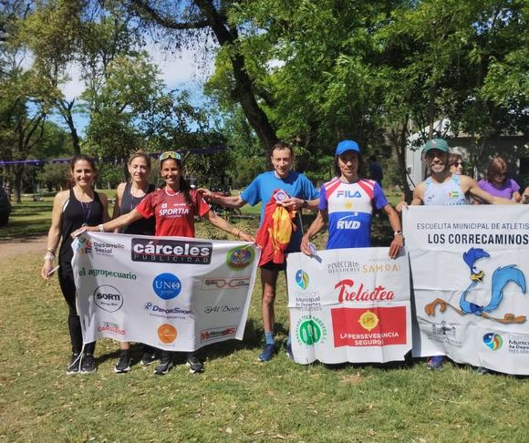 Ulises Sanguinetti y Belén Iardino fueron primeros en la 7° edición de Corre por Ellas