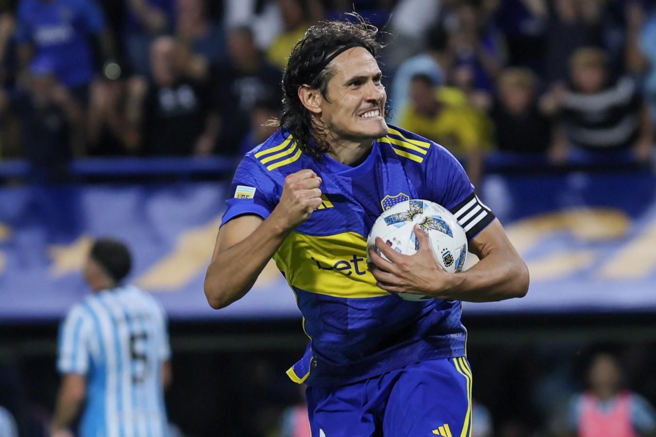 Cavani convirtió el 3-2, el gol que encaminó la victoria del Xeneize.