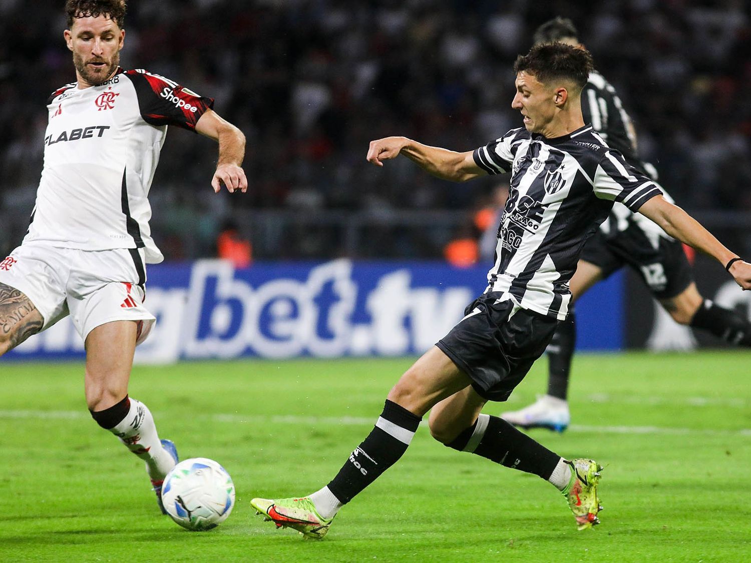 Central Córdoba igualó con Flamengo