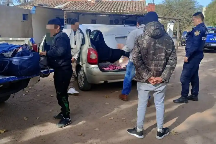 Un hombre condujo 200 kilómetros hasta Córdoba con su hija en el baúl del auto